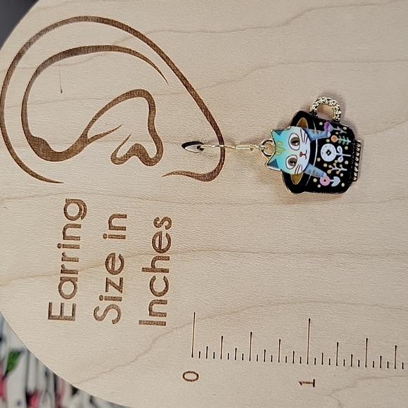 Folk Art Teacup Tabby Drop Earrings, S925 - Picture 3 of 6